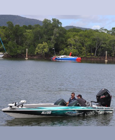 600SF SPORT FISHER BOAT
